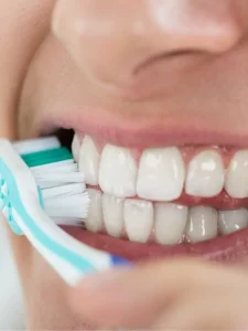 مسواک بعد از صبحانه: باور غلطی که نسل‌ها تکرارش کردند